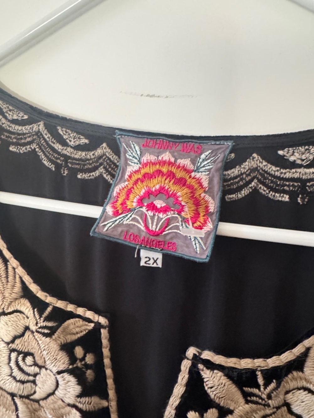 Johnny Was Women's Black V-Neck 3/4 Sleeve Olenna Embroidered Tunic Size XXL - Picture 4 of 6